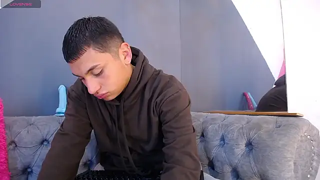 Matteo Hun online show from 03.12.26