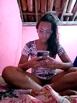 Snapshot of Sraveneno chatting on 03.20.26 Sraveneno online show from 03.20.26