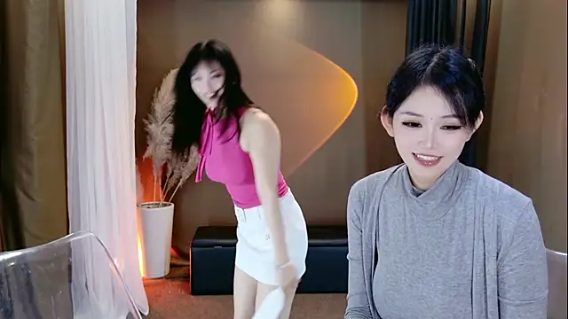 Banana-Milk69 online show from 06.11.26