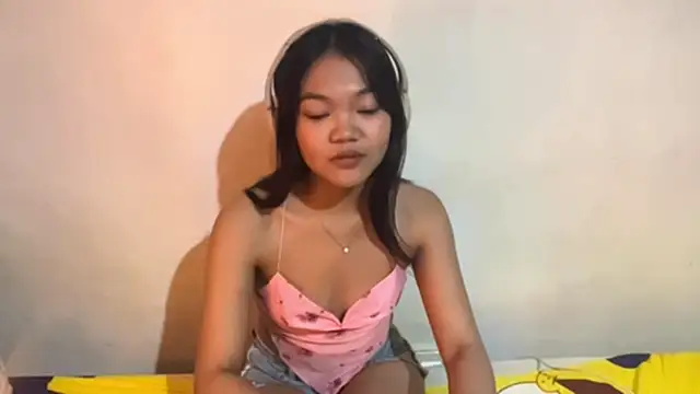 LynneCharley online show from 03.12.26