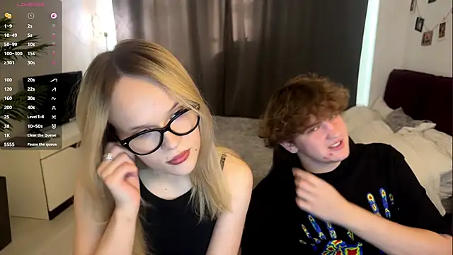 Snapshot of minions2 chatting on 03.06.26 minions2 online show from 03.06.26