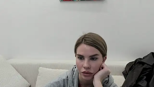 MollyCem online show from 03.11.26