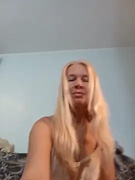 Snapshot of ViktoriaSexi1 chatting on 06.04.26 ViktoriaSexi1 online show from 06.04.26