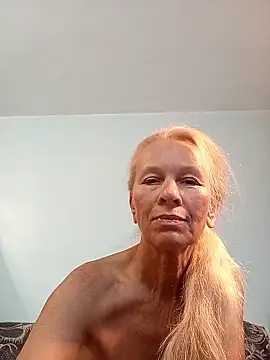 Snapshot of ViktoriaSexi1 chatting on 06.13.26 ViktoriaSexi1 online show from 06.13.26