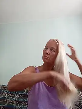 Snapshot of ViktoriaSexi1 chatting on 06.22.26 ViktoriaSexi1 online show from 06.22.26