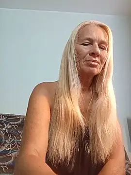 Snapshot of ViktoriaSexi1 chatting on 07.31.26 ViktoriaSexi1 online show from 07.31.26