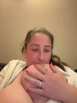 CurvyCatx online show from 05.14.26