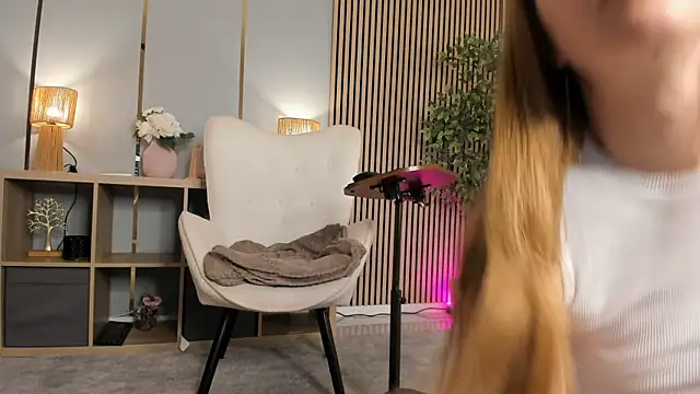 Velvet Spell online show from 06.19.26