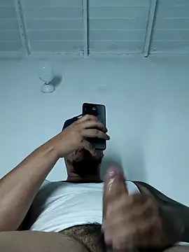 Snapshot of BadboyDirty1 chatting on 05.22.26 BadboyDirty1 online show from 05.22.26