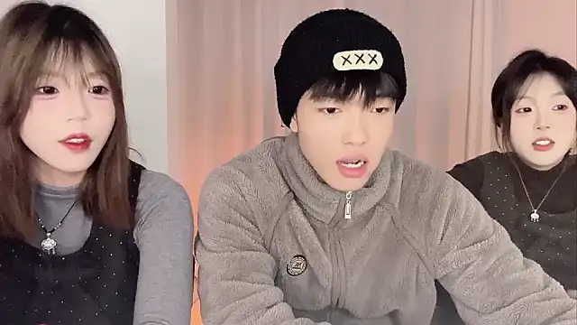 Snapshot of SM_0007 chatting on 03.08.26 SM 0007 online show from 03.08.26