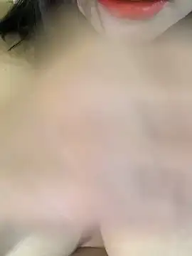 Snapshot of Hynhi_milk chatting on 03.06.26 Hynhi milk online show from 03.06.26