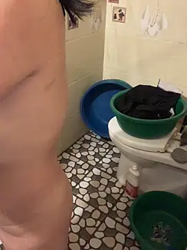 Snapshot of Hynhi_milk chatting on 03.25.26 Hynhi milk online show from 03.25.26