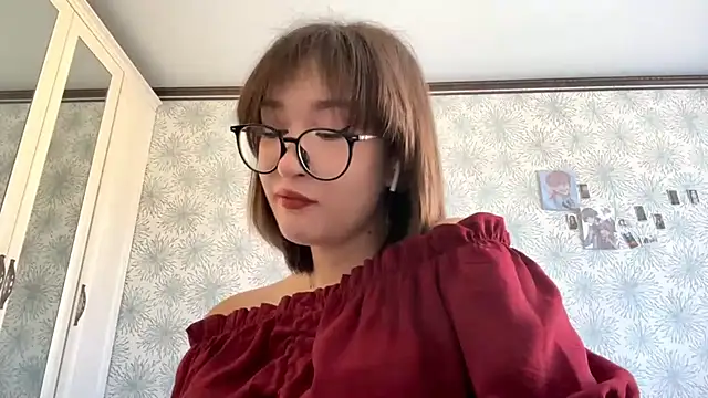 Bella Voraesynd online show from 03.11.26