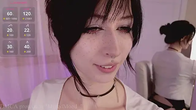 Snapshot of MutedMood_ chatting on 05.28.26 MutedMood online show from 05.28.26