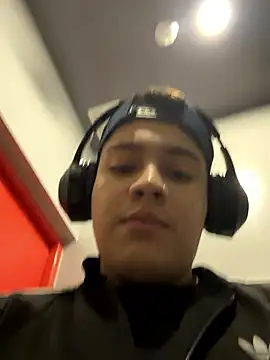 OliverTabordaa online show from 04.24.26