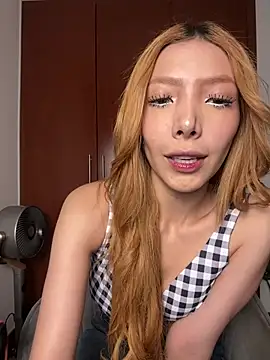 Suki 3 online show from 06.09.26