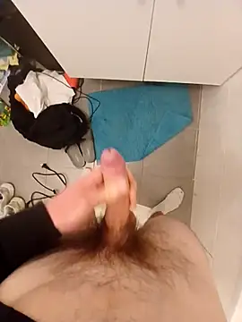 Snapshot of oposum6 chatting on 03.31.26 oposum6 online show from 03.31.26