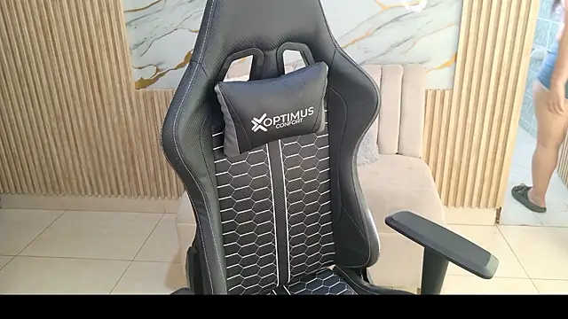 Akari 21 online show from 03.05.26