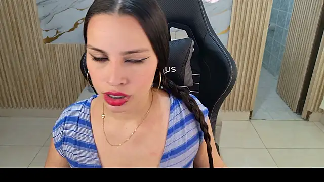 Akari 21 online show from 03.06.26