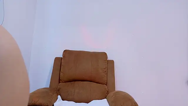 Mara Browns online show from 03.12.26