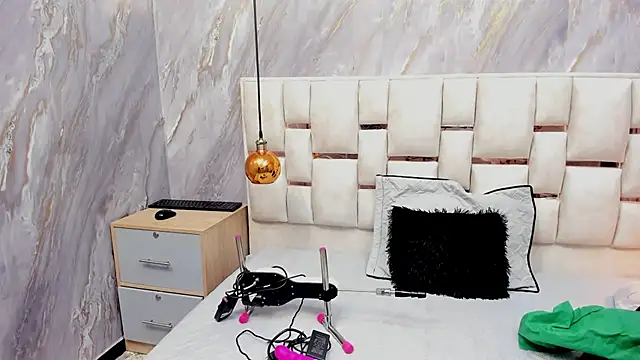 Milf Drip online show from 06.15.26