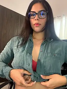 Cristal Williams online show from 03.12.26