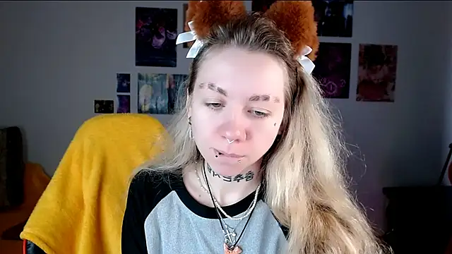 Nica Kawaii online show from 04.27.26