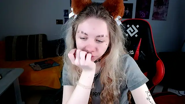 Nica Kawaii online show from 05.01.26