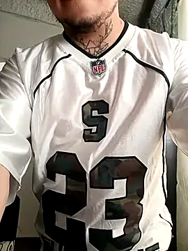 Decker Velvett online show from 03.17.26