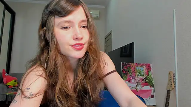 Snapshot of MaryannSofts chatting on 04.22.26 MaryannSofts online show from 04.22.26