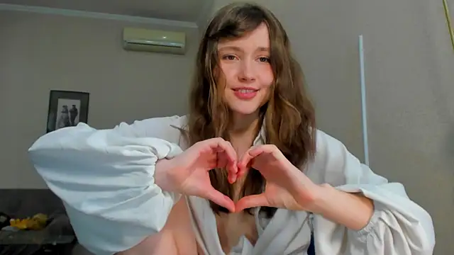 Snapshot of MaryannSofts chatting on 05.06.26 MaryannSofts online show from 05.06.26