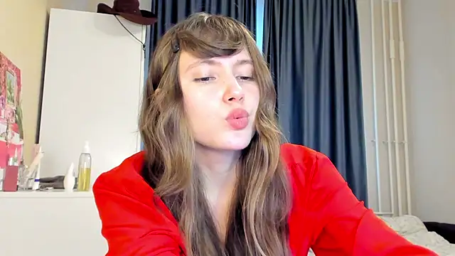 Snapshot of MaryannSofts chatting on 07.14.26 MaryannSofts online show from 07.14.26