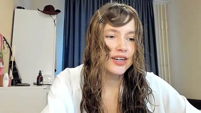 Snapshot of MaryannSofts chatting on 07.30.26 MaryannSofts online show from 07.30.26