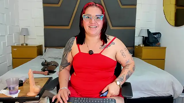 juana valkiria online show from 06.05.26
