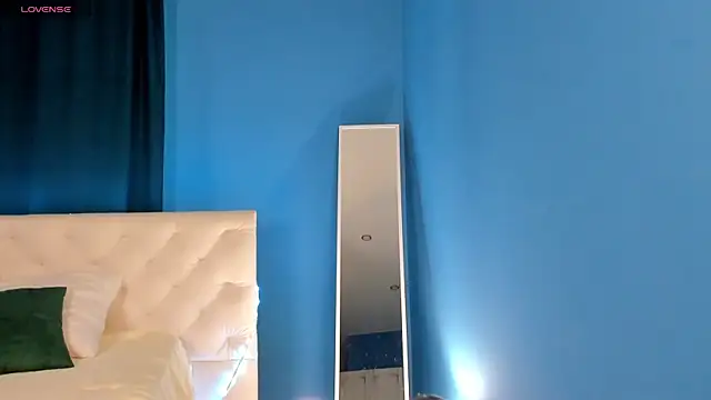 Xenia paradise online show from 04.11.26