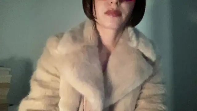 Snapshot of SlowVenomXX chatting on 03.08.26 SlowVenomXX online show from 03.08.26