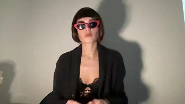 Snapshot of SlowVenomXX chatting on 03.09.26 SlowVenomXX online show from 03.09.26