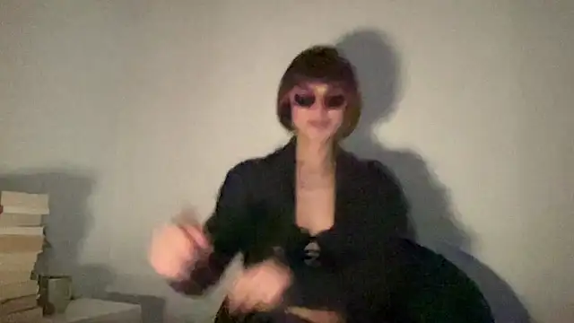 Snapshot of SlowVenomXX chatting on 03.16.26 SlowVenomXX online show from 03.16.26