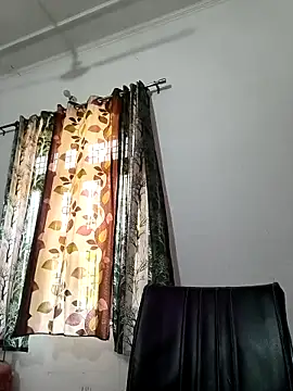 Snapshot of Itz_ishu chatting on 04.21.26 Itz ishu online show from 04.21.26
