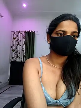 Snapshot of Itz_ishu chatting on 04.27.26 Itz ishu online show from 04.27.26