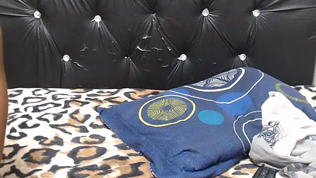 TallGoddessX  online show from 06.13.26