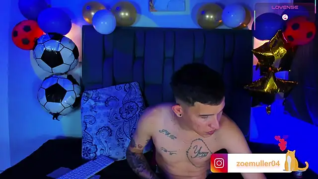 Zoe Axel1 online show from 07.03.26