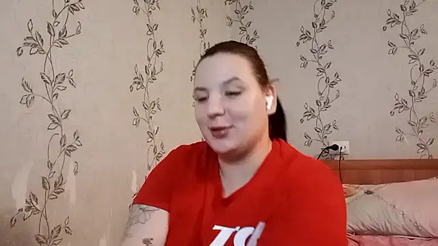 Snapshot of symmetryinvoid chatting on 03.27.26 symmetryinvoid online show from 03.27.26