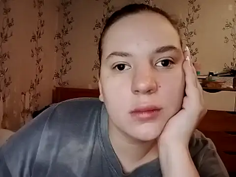 Snapshot of symmetryinvoid chatting on 04.02.26 symmetryinvoid online show from 04.02.26