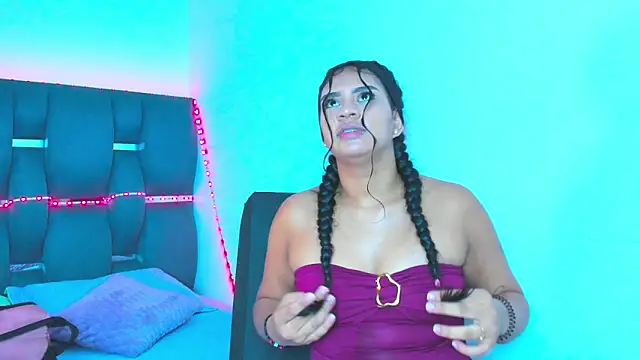 Snapshot of madelinesquirt chatting on 07.14.26 madelinesquirt online show from 07.14.26