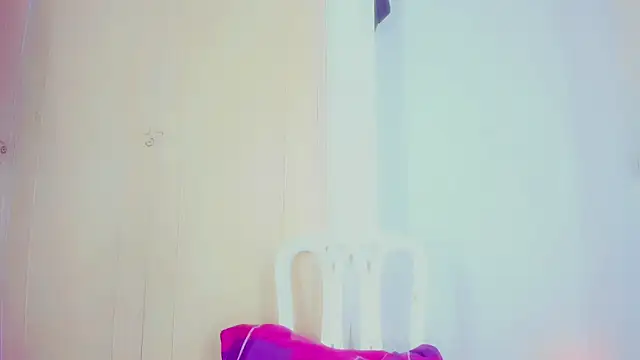 laaura dolll online show from 04.30.26