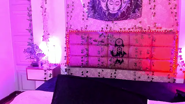 Vickmoon online show from 05.07.26