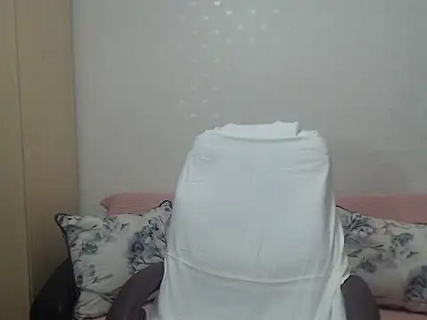 BlondEagleMuscle online show from 05.05.26