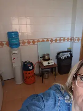 Snapshot of ManuelaX chatting on 02.22.26 ManuelaX online show from 02.22.26