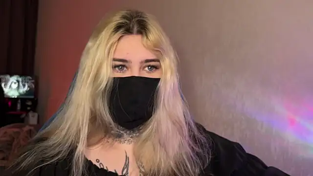 Xtoni  online show from 03.14.26